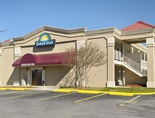 days inn by wyndham greensboro airport
