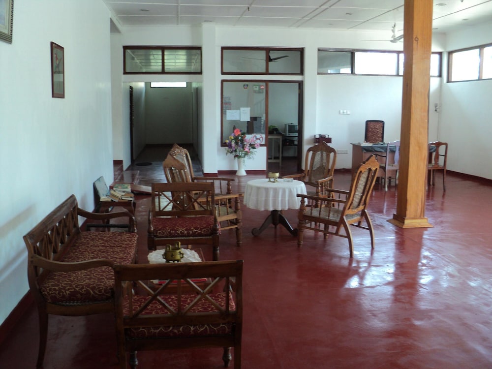 white sand beach inn