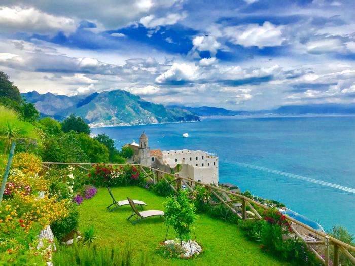 B&B Il Pavone,,4 star