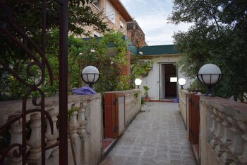 La Casa  Skikda Jeandarc,,3 star