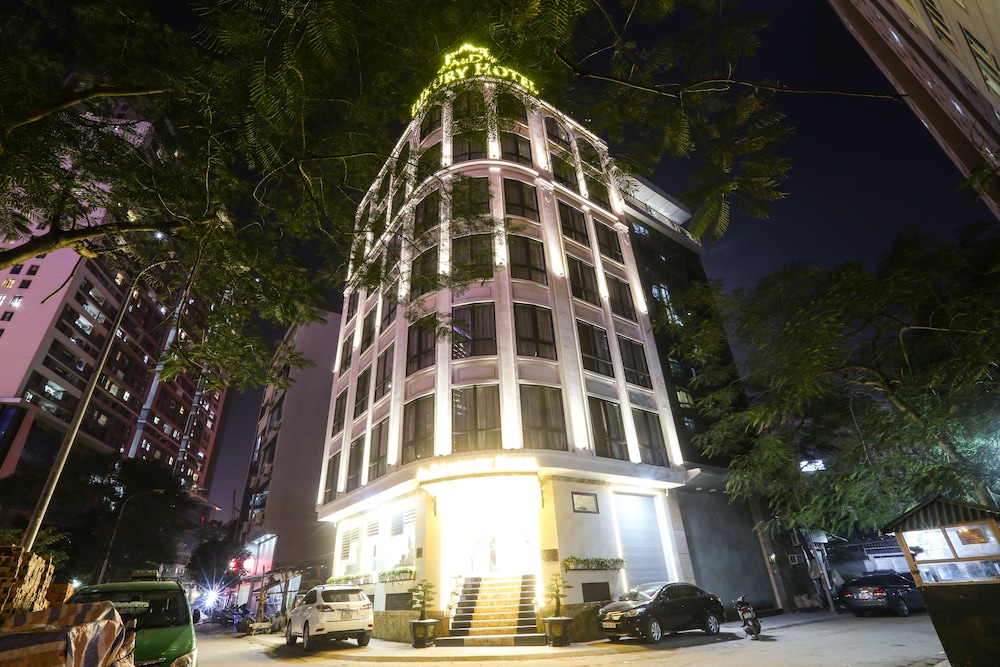 aandd luxury hotel