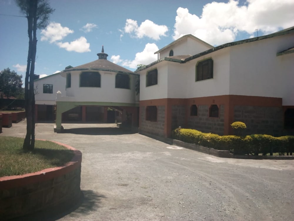 Naivasha Lakeview Resort,,3.5 star