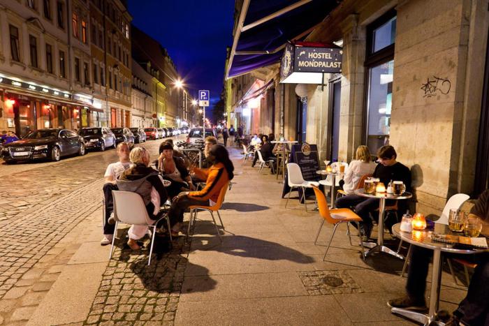 hostel mondpalast