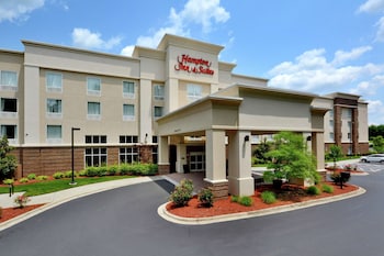 hampton inn and suites huntersville