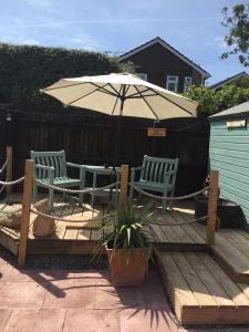 Basingstoke En Suite Room In Garden Annex,,2.5 star