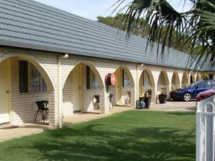 Sunshine Coast Airport Motel,Mudjimba>>Marcoola,4 star