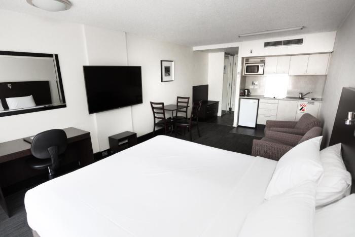 st ives motel apartments