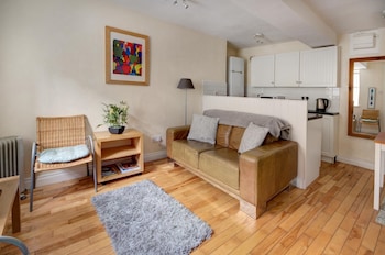 The Shop Cotswold Apartment Sleeps 2,,0 star