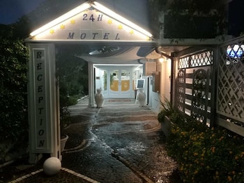 Motel 24H,Aversa>>Arzano,3 star