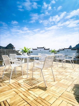 guilin bonjour boutique hotel