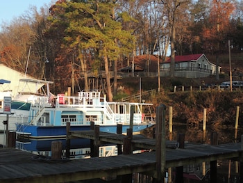 Mv Giamaria,,3.5 star