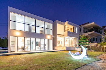 Luxury Hillside Villa With Sea Views,,3 star