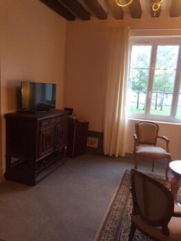 Auberge De Villechaume,,1 star
