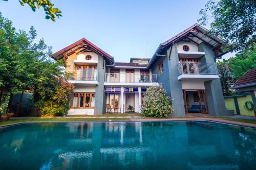 Hibiscus Villa,Cherthala>>Alappuzha,2 star