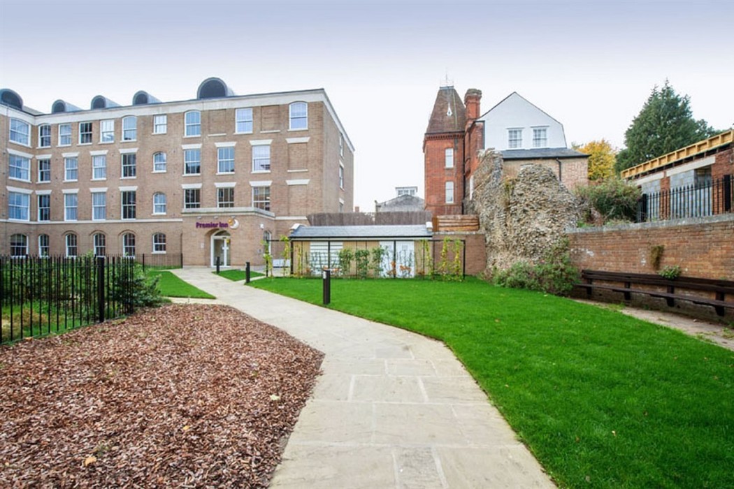 Premier Inn Bury St Edmunds Town Centre,,3 star