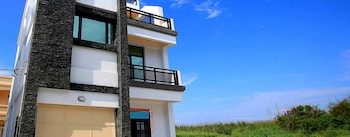Amethyst Bay 2,,3 star