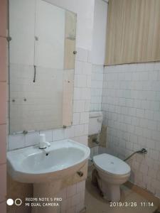 Hotel Travel Inn Meerut,Modipuram,2 star