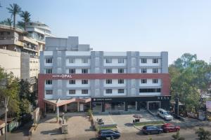 Hotel Opal Kolhapur,Old Pune-Bangalore Highway,3 star