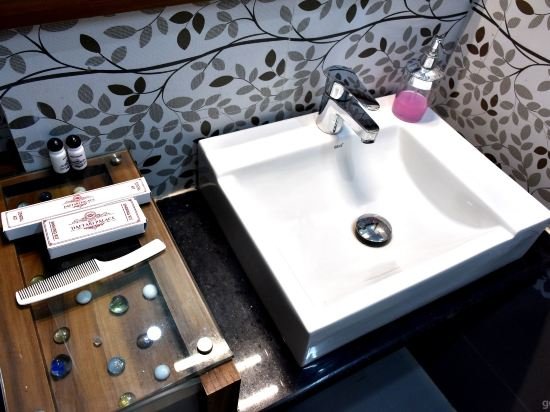 Hotel Daftari Palace,,3 star