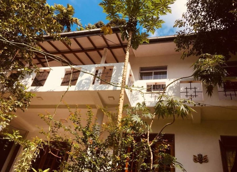 the toropi home stay