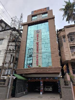 Hotel Monsoon Palace, Guwahati,India>>Guwahati,3 star