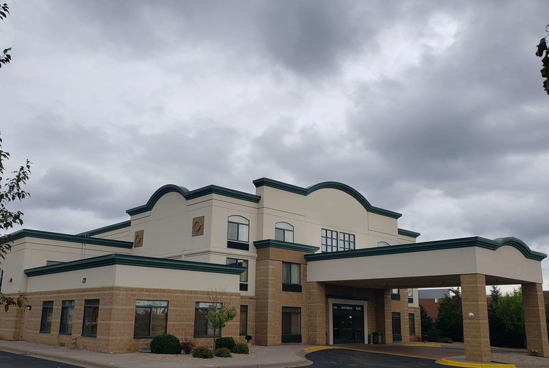 Wingate By Wyndham Coon Rapids,Coon Rapids>>Anoka,2.5 star