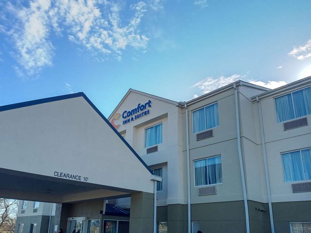 comfort inn and suites