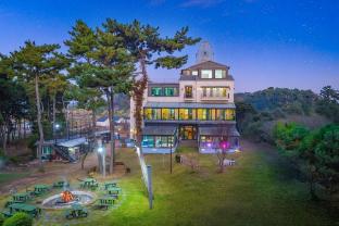 Pool Villa Linderburg,,3 star