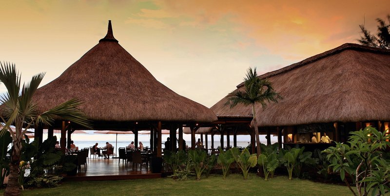 Lux* Le Morne,Le Morne>>Black River,5 star