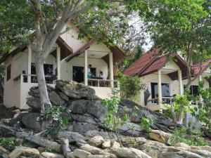 Sunrise Villas Seaview,Ko Samet>>Ban Phe,2 star