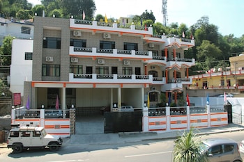 Hotel Aashriwad,,3 star