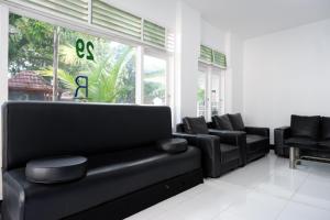 Reddoorz Near Mataram University,Mataram>>Lombok,3.5 star