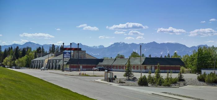 the crestwood hotel