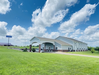 Herington Inn & Suites,Herington>>Abilene,2.5 star