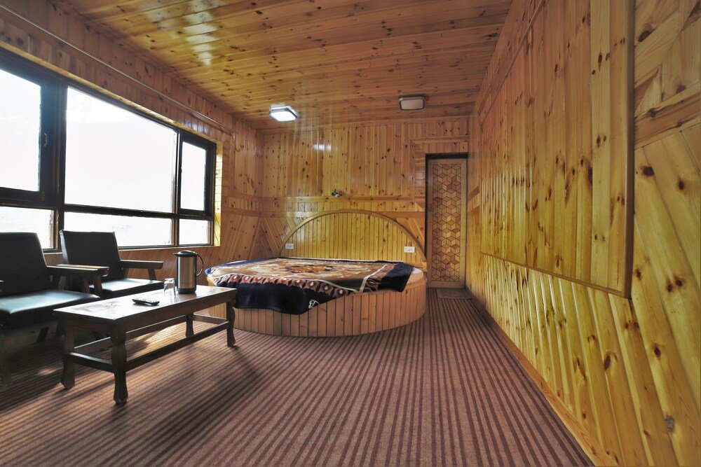 Pahalgam Resort And Cottages,Batkoot,3 star