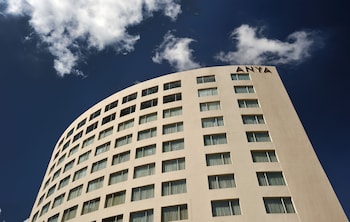 The Anya Hotel, Gurgaon,Golf Course Road,5 star