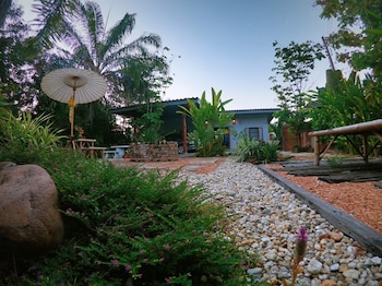 Baan Mali Lampang,,2.5 star