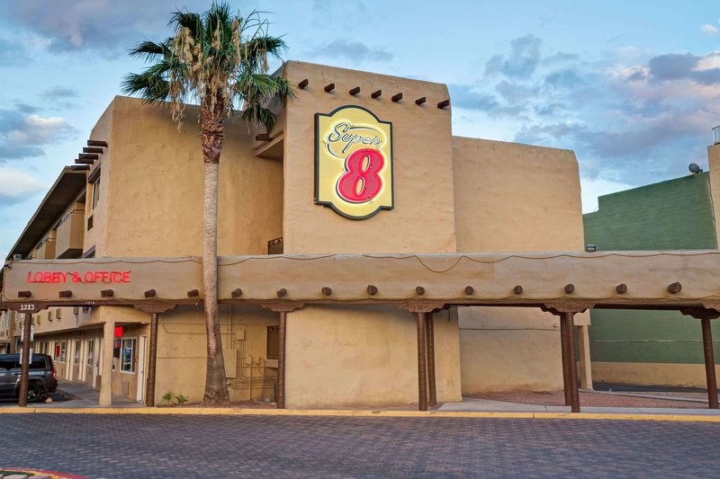 super 8 by wyndham las vegas north strip fremont st area