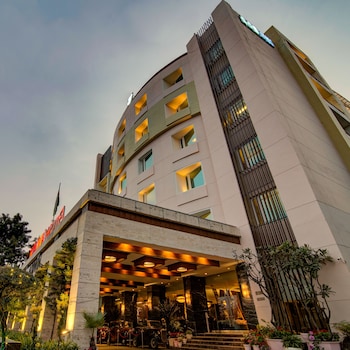 Hotel Godwin Haridwar,Haripur Kalan, Haridwar,4 star