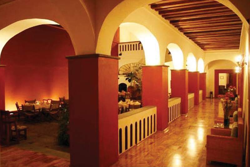 hotel casa antigua