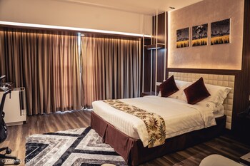Grand River View Hotel,,3.5 star