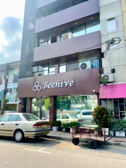 The Beehive Colombo,,0 star
