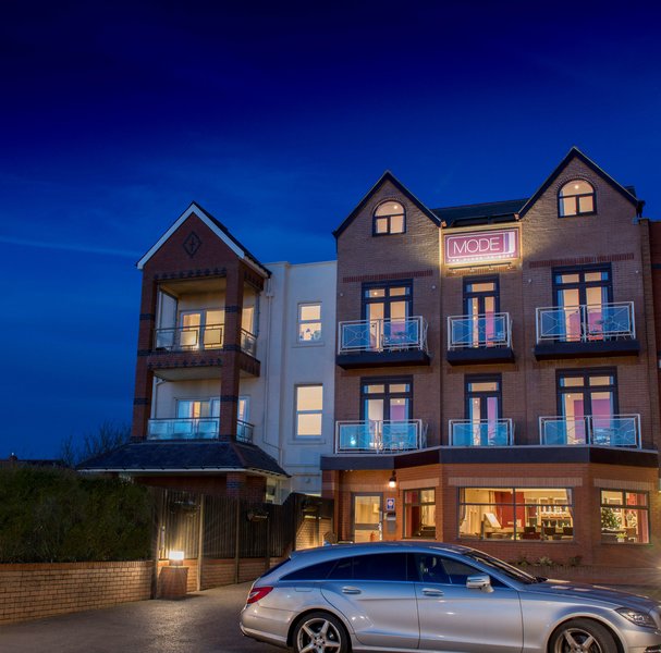 Mode,Lancashire>>Blackpool,4 star