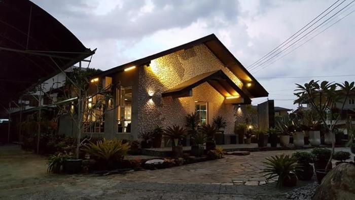 the green cottage