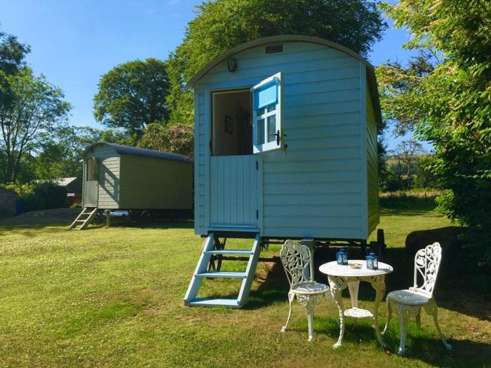 Blackstairs Shepherds Huts,,3 star