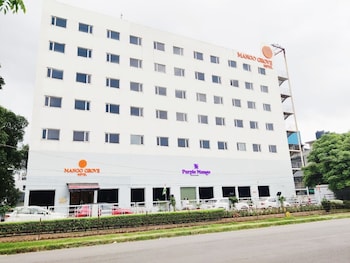 Mango Grove Hotel, Chandigarh, Industrial Area Phase I,3 star