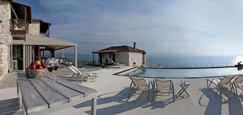 karavia lux inn
