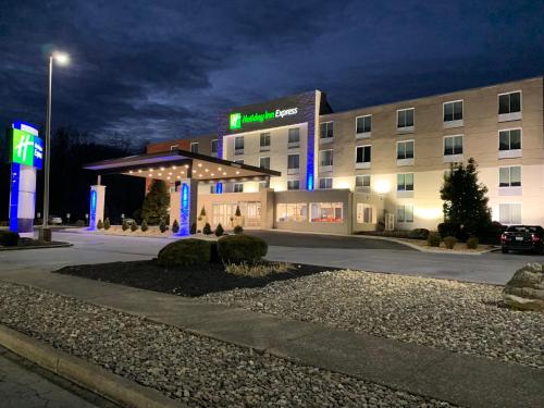 Holiday Inn Express Allentown North By Ihg,Lehigh>>Allentown,3 star