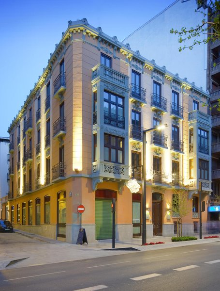 Suites Gran Via 44 Apartahotel,Las Gabias>>Granada,4 star
