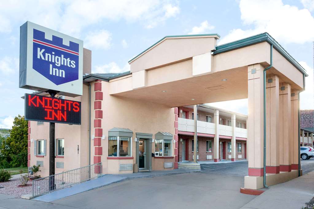 cedar valley inn